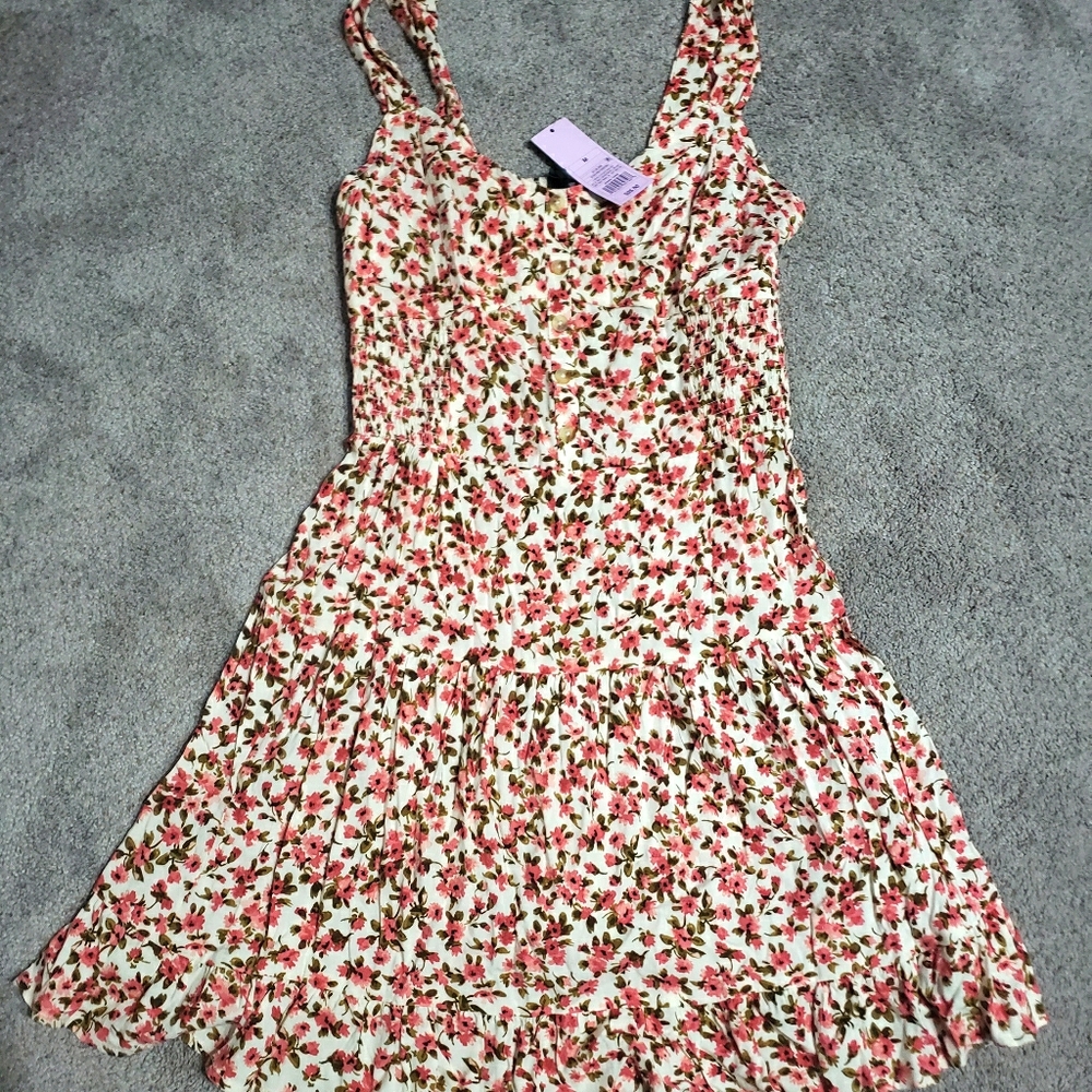 Floral dress size M